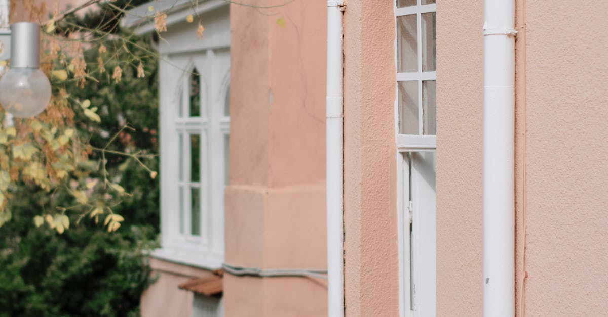 Tips for Efficient Debris Removal in Manual Gutter Cleaning